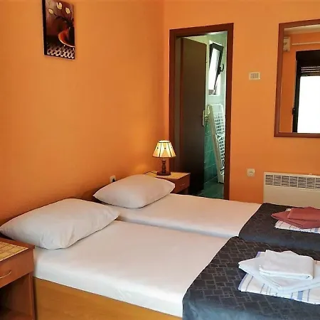 Guest house Budvanka 3*